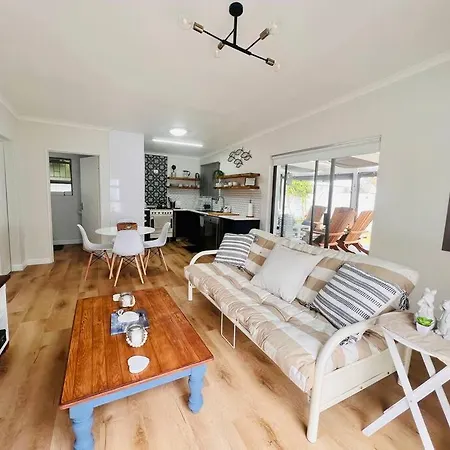 Adorable 2 Bedroom Cottage With Spacious Veranda Hermanus Exterior foto