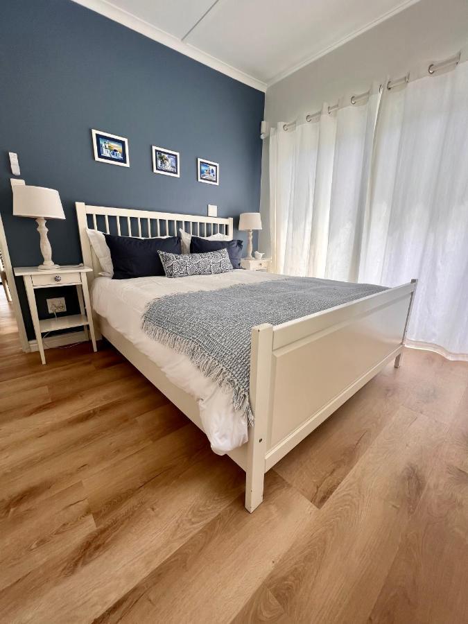 Adorable 2 Bedroom With Spacious Veranda Ferienhaus Hermanus