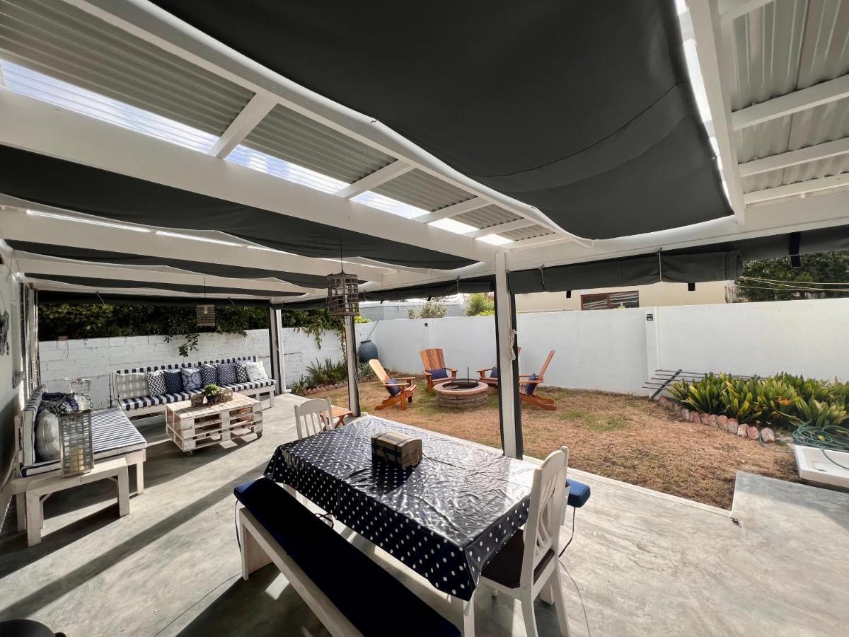 Adorable 2 Bedroom With Spacious Veranda *